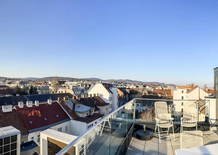 Rooftop Mit Grosser Terrasse *