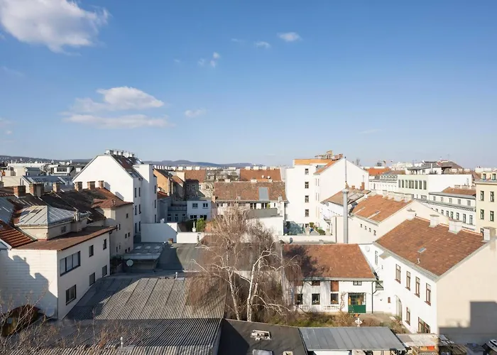 Rooftop Mit Grosser Terrasse