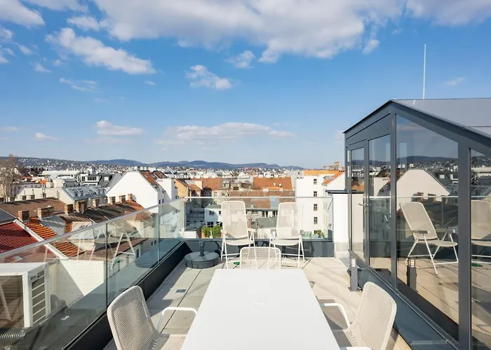Rooftop Mit Grosser Terrasse *